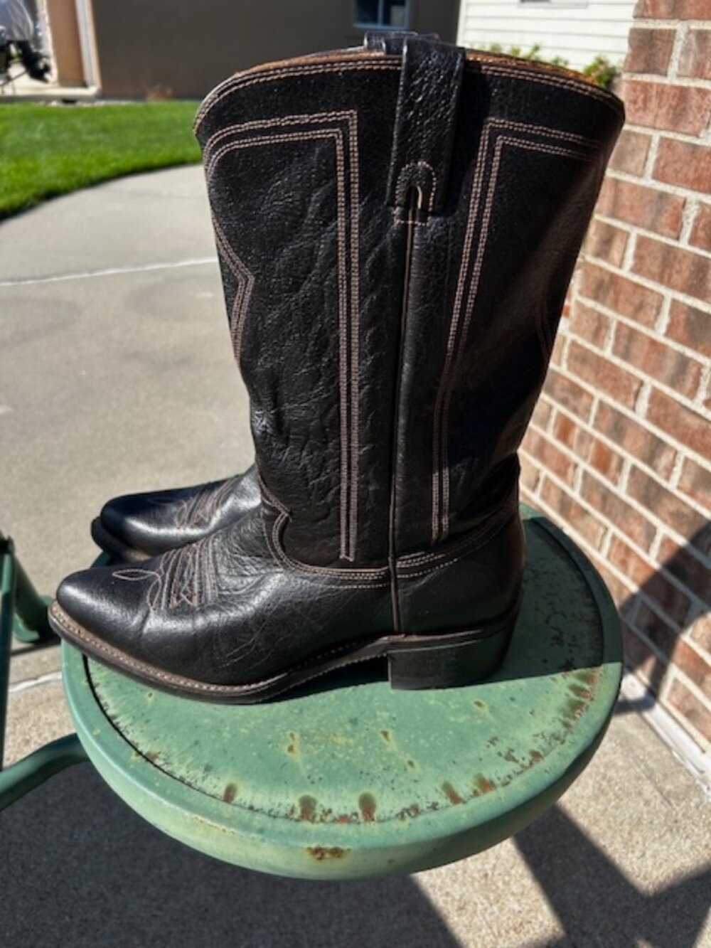 Vintage 1970s Texas Made in US Water Buffalo Cowboy Boots Size 12D Exotic